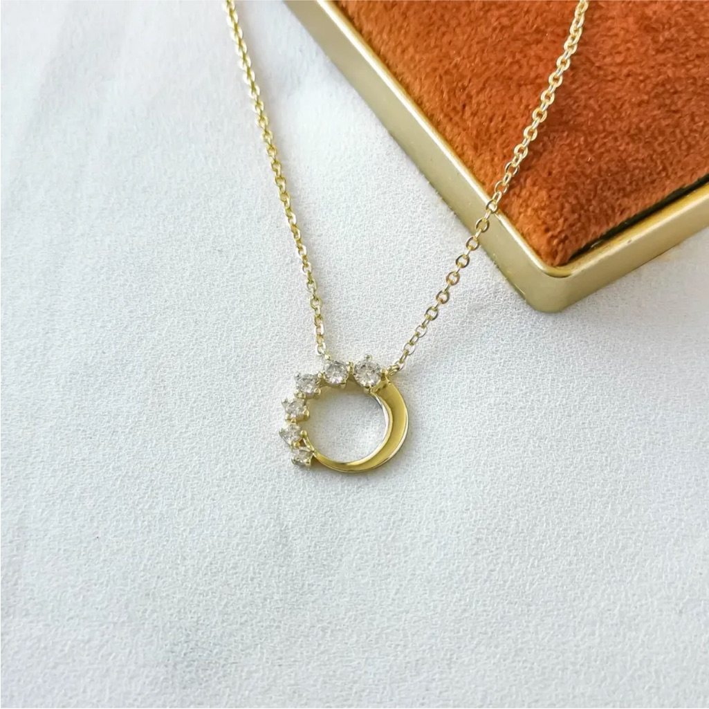Nwt Alicia Bonnie “Cora” Necklace, 14 Kt Gold Vermeil, Round Pendant W/ Zirconia